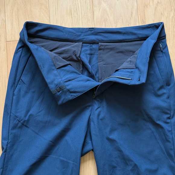 Lululemon Commission Regular Fit - Picture 3 of 4